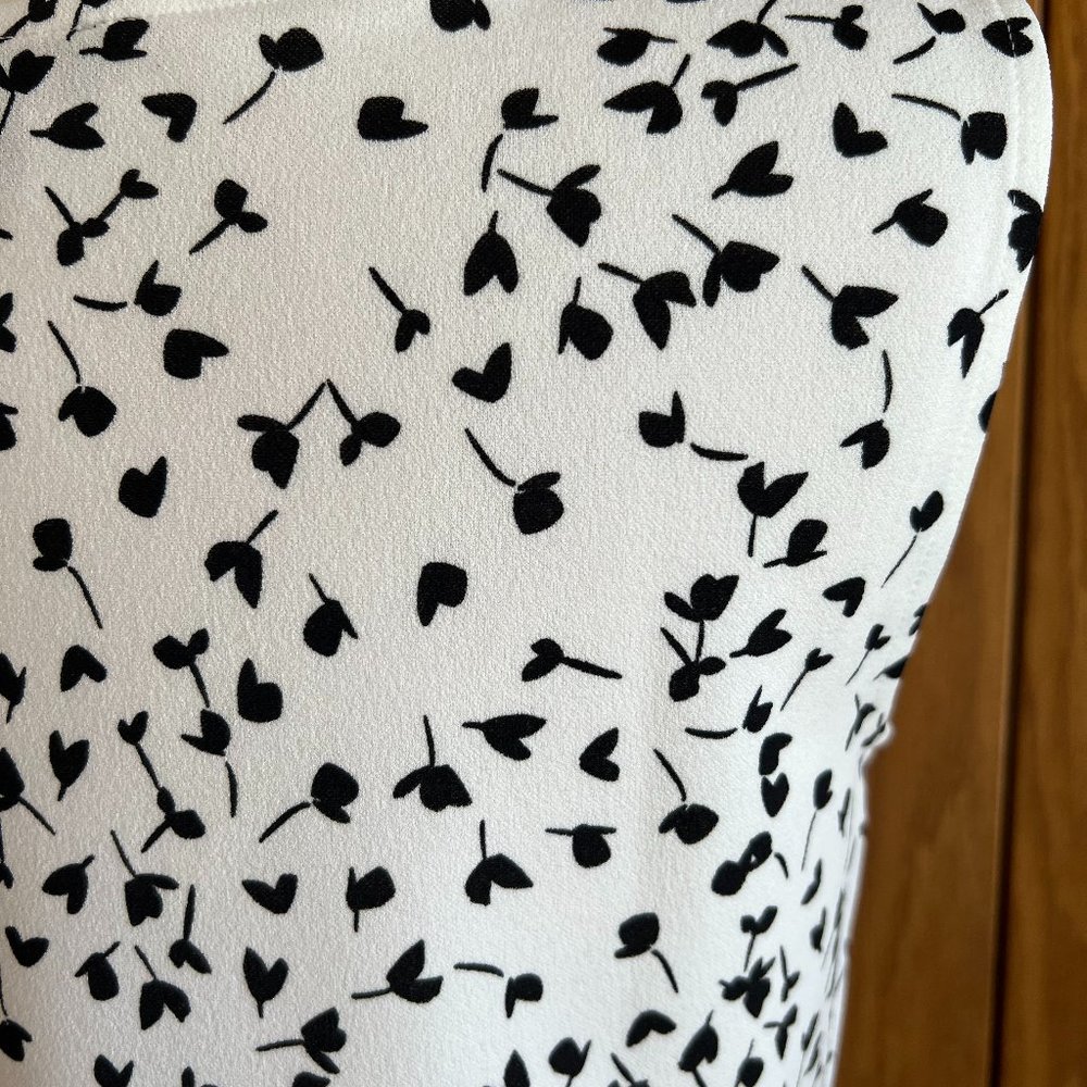 TALBOTS - Tie-Front Tank - Petal Print -- Excellent Condition - Picture 5 of 8